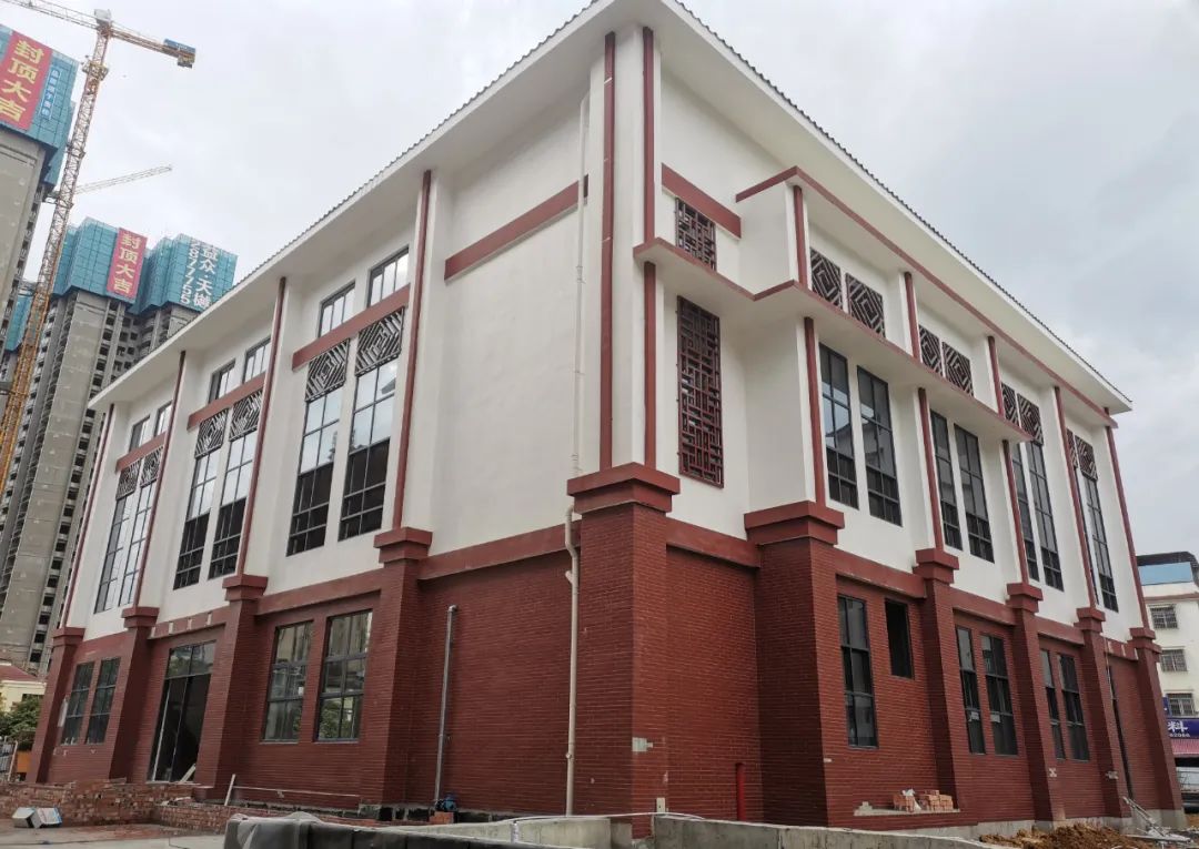 3建設中的龍景二中食堂 3建設中的龍景二中食堂