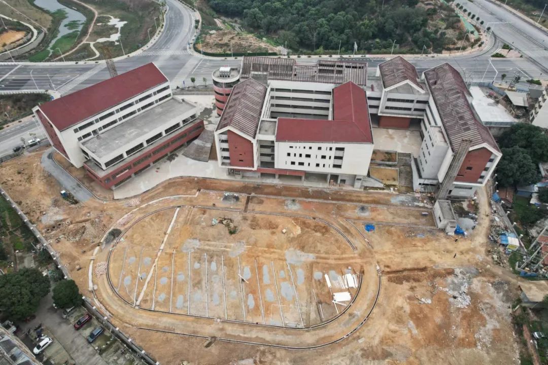 4-1建設中的東筍小學(xué)項目 4-1建設中的東筍小學(xué)項目